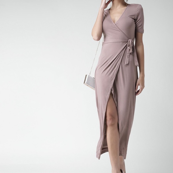 Forever 21 Dresses & Skirts - 🌟 FOREVER 21 Lilac Wrap Maxi Dress